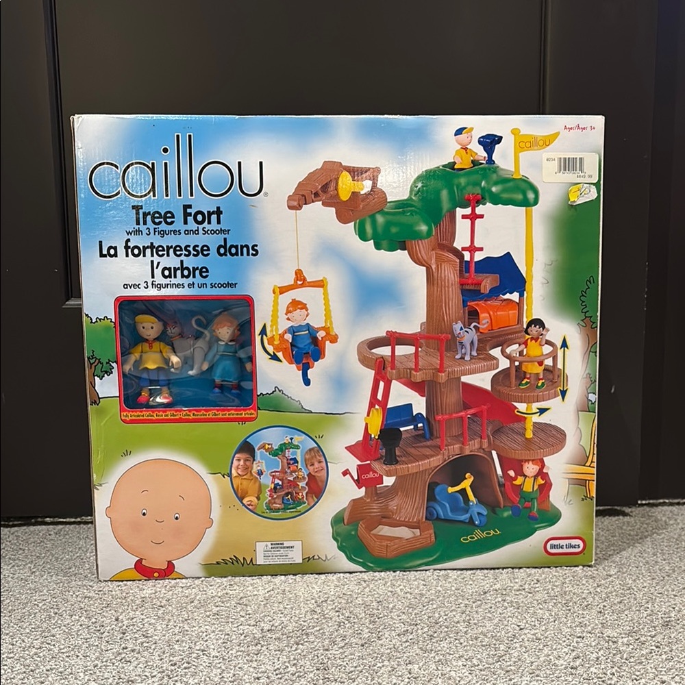Caillou Tree Fort with 3 figures and Scooter